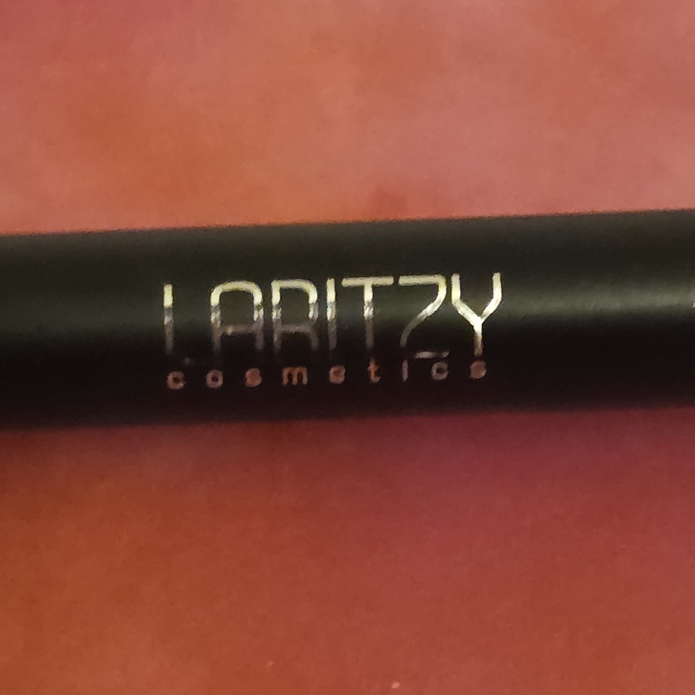 5/$25 PLUM 💜 Laritzy Cosmetics Lip Stix Buildable Crayon Lipstick - Picture 5 of 5
